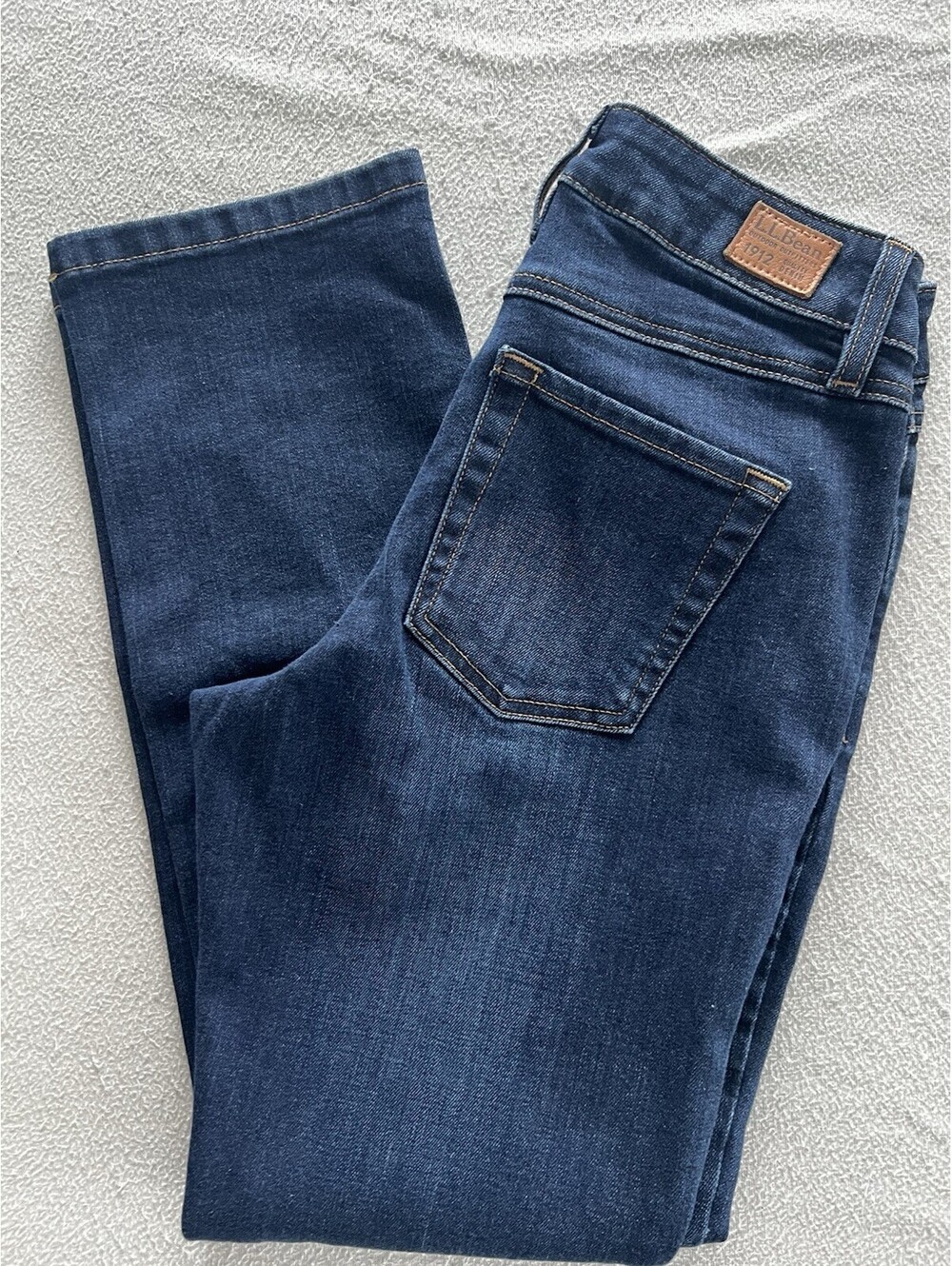 L.L. Bean Jeans Women’s Size 2 Petite EUC! Blue Denim
